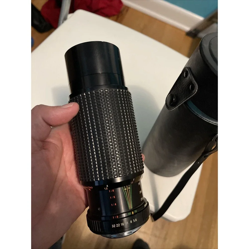 Albinar-ADG 1:5.6 75-300mm No.K8477395 Camera With Case (12)
